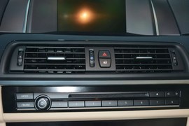 2014款宝马520i典雅型