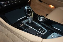 2014款宝马520i典雅型