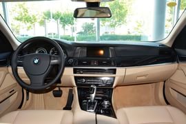 2014款宝马520i典雅型