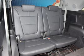 2013款起亚索兰托2.4L汽油四驱豪华版7座