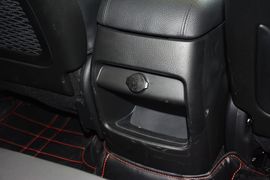 2013款起亚索兰托2.4L汽油四驱豪华版7座