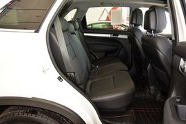 2013款起亚索兰托2.4L汽油四驱豪华版7座