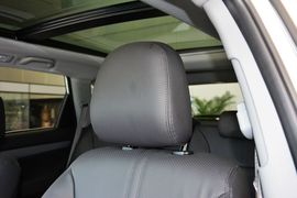 2013款起亚索兰托2.4L汽油四驱豪华版7座