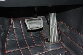 2013款起亚索兰托2.4L汽油四驱豪华版7座