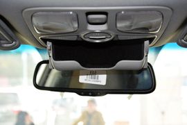 2013款起亚索兰托2.4L汽油四驱豪华版7座