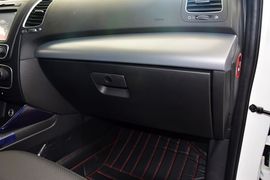 2013款起亚索兰托2.4L汽油四驱豪华版7座