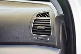 2013款起亚索兰托2.4L汽油四驱豪华版7座