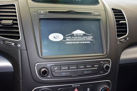 2013款起亚索兰托2.4L汽油四驱豪华版7座