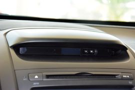 2013款起亚索兰托2.4L汽油四驱豪华版7座