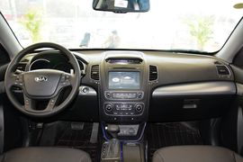 2013款起亚索兰托2.4L汽油四驱豪华版7座