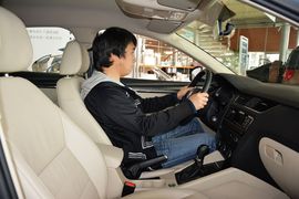 2015款斯柯达明锐1.6L手动逸杰版