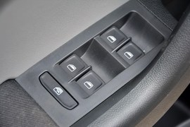 2015款斯柯达明锐1.6L手动逸杰版