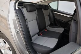 2015款斯柯达明锐1.6L手动逸杰版