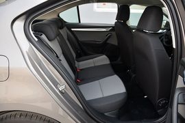 2015款斯柯达明锐1.6L手动逸杰版