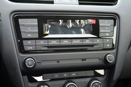 2015款斯柯达明锐1.6L手动逸杰版