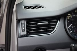 2015款斯柯达明锐1.6L手动逸杰版