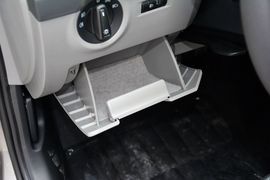 2015款斯柯达明锐1.6L手动逸杰版