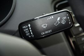 2015款斯柯达明锐1.6L手动逸杰版