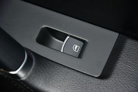 2012款大众迈腾旅行轿车2.0TSI舒适型