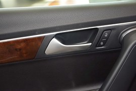 2012款大众迈腾旅行轿车2.0TSI舒适型