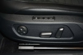 2012款大众迈腾旅行轿车2.0TSI舒适型