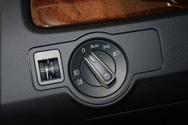 2012款大众迈腾旅行轿车2.0TSI舒适型