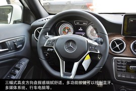 2015款奔驰GLA260