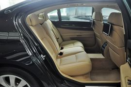 2013款宝马730Li豪华型