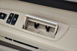 2013款宝马730Li豪华型