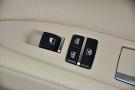 2013款宝马730Li豪华型