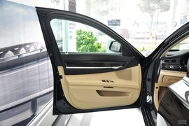 2013款宝马730Li豪华型