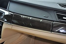 2013款宝马730Li豪华型