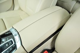 2013款宝马730Li豪华型