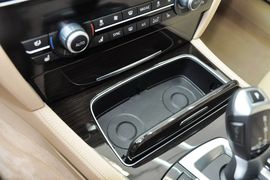 2013款宝马730Li豪华型