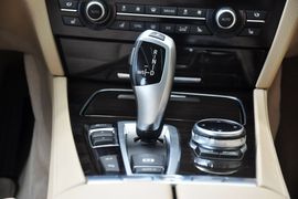 2013款宝马730Li豪华型