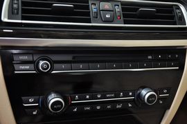 2013款宝马730Li豪华型