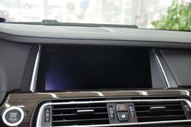 2013款宝马730Li豪华型