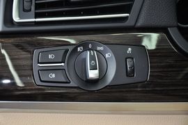 2013款宝马730Li豪华型