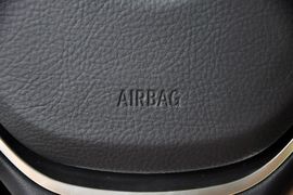 2013款宝马730Li豪华型