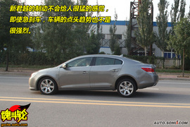 2009款上海通用别克新君越试驾