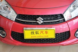 2013款铃木奥拓1.0L手动豪华型