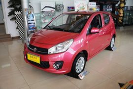 2013款铃木奥拓1.0L手动豪华型