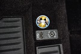 2014款宝马528Li领先型