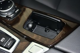 2014款宝马528Li领先型