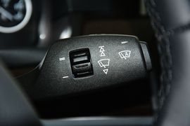2014款宝马528Li领先型