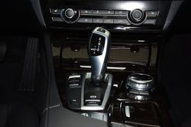 2014款宝马528Li领先型