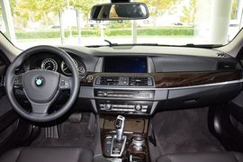 2014款宝马528Li领先型