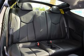 2012款现代飞思Veloster