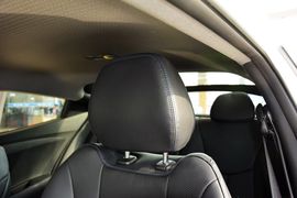 2012款现代飞思Veloster