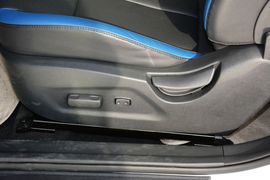 2012款现代飞思Veloster